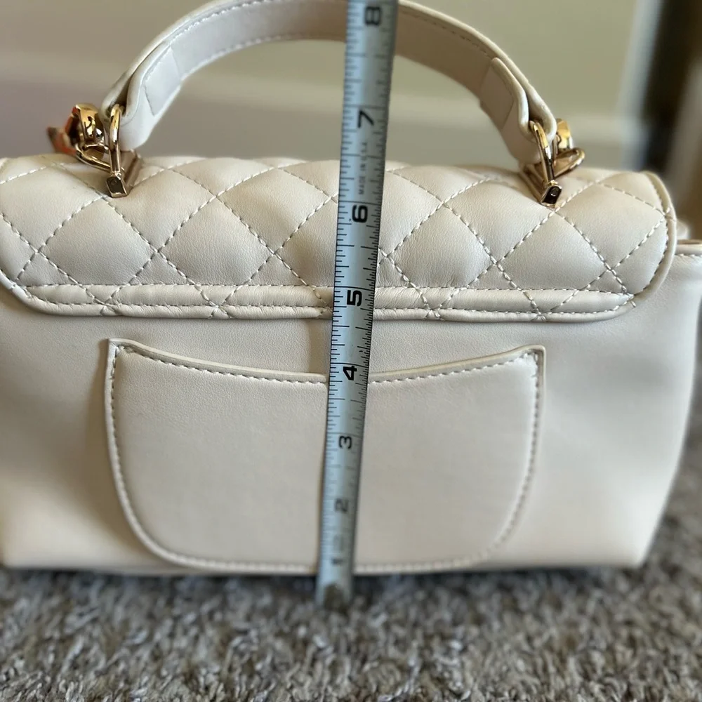 Quilted Cream Chain-Handle Women's Shoulder Bag - Picture 8 of 9